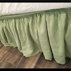 Queen Bella Notte bed Skirt - Green